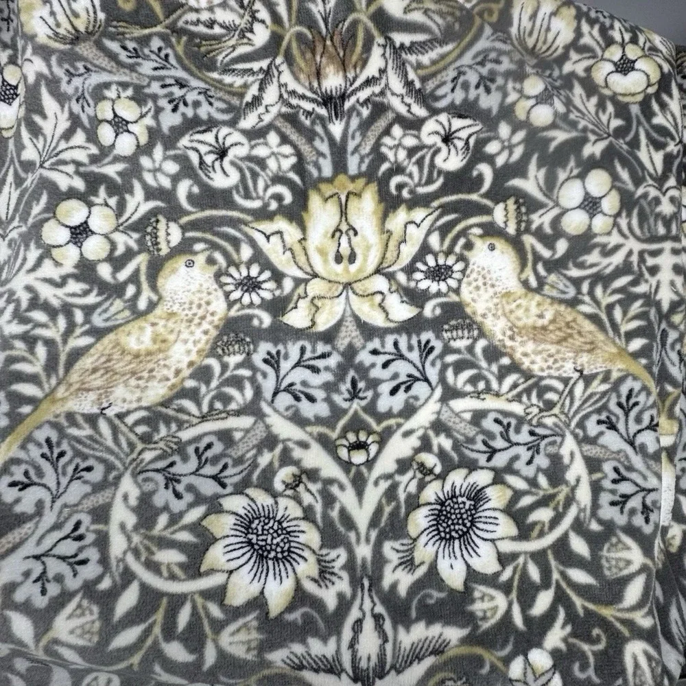 William Morris Co Strawberry Thief Clay Gray Velour 2 Pc Bath Towels Set NEW